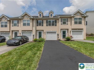 733 Trout Creek Ln, Allentown, PA, 18103