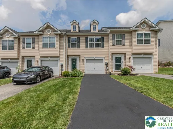 733 Trout Creek Ln, Allentown, PA 18103