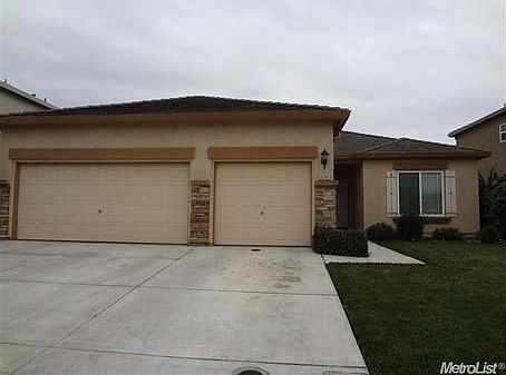 1st image of 2542 Wesley Ln