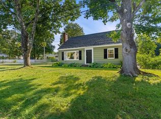 7 Marjorie St, Groveland, MA 01834