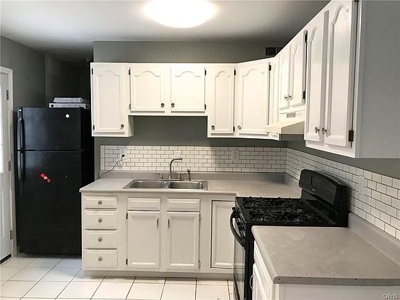 4th image of 7905 Areopagitica Ave