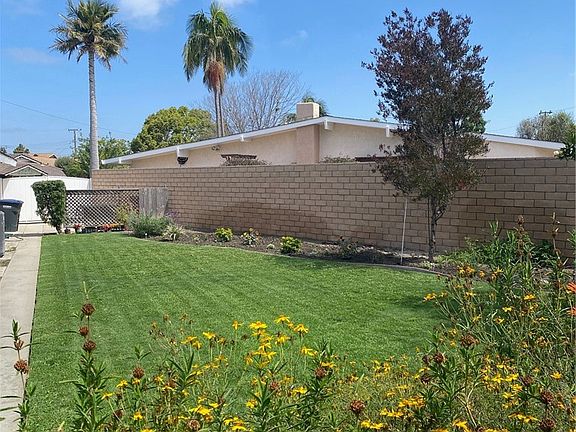 2nd image of 3352 Rowena Dr