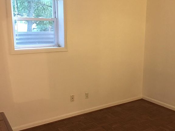 5th image of 2708 Calgary Ave