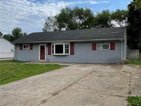 3rd image of 3007 Ogden Dr