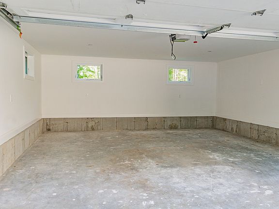 5th image of 191 New Portland Road