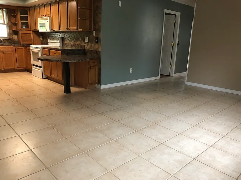 Family room /kitchen view