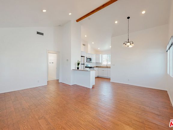 4th image of 6131 Ensign Ave