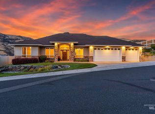 33 Riverpoint Dr, Asotin, WA 99402