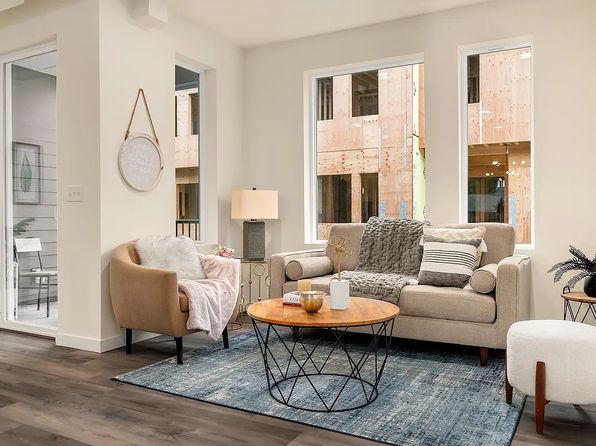 15610 8th Ave SW #105