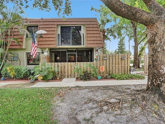 4th image of 4887 NW 94th Terrace #4887