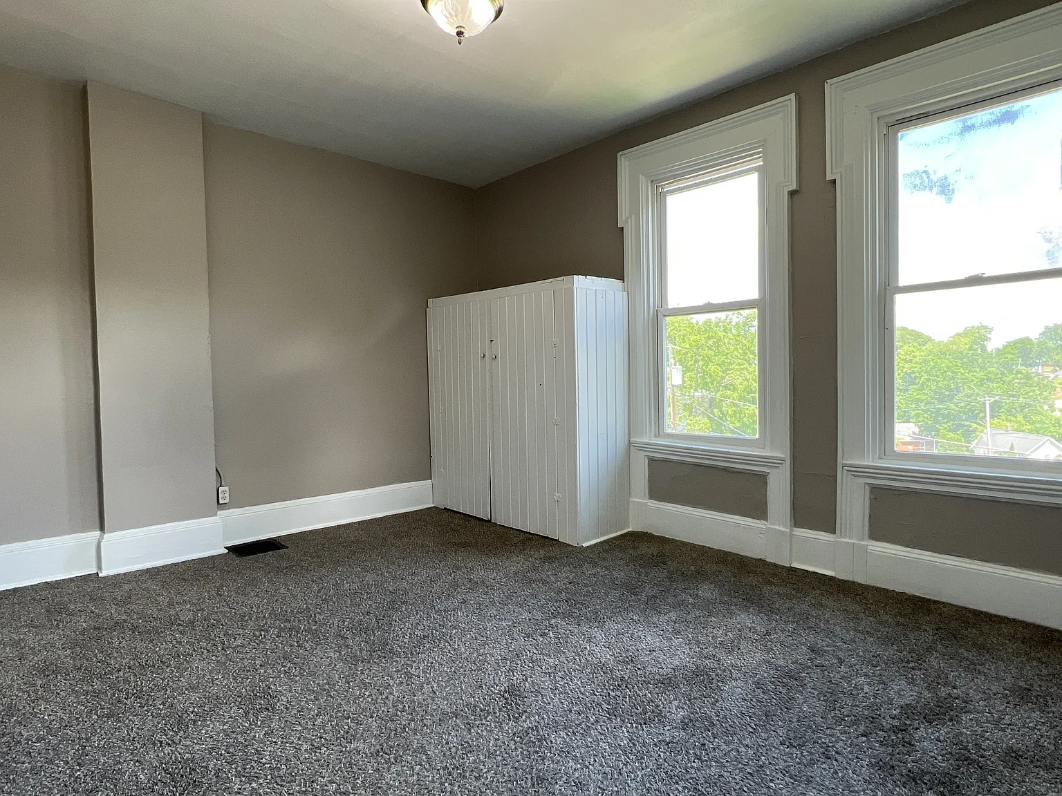 651 Caledonia Place - 1 — Photo 3
