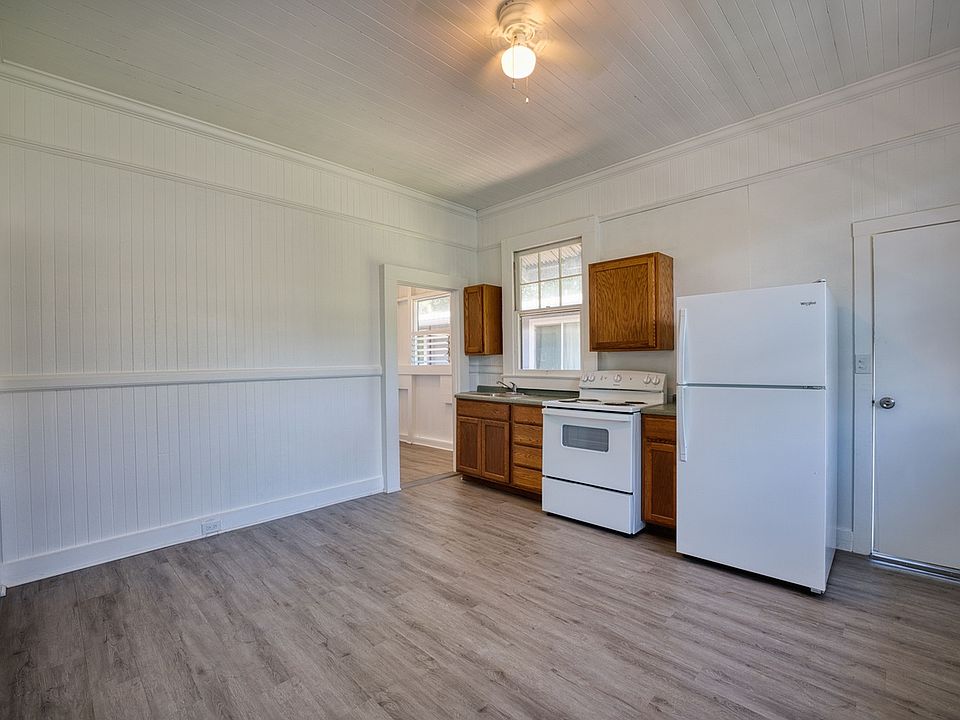 2nd image of 332 Kauila St APT 4