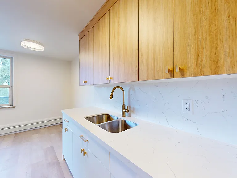 1 Marquette Ave — Photo 90