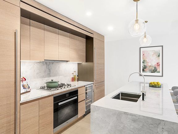 4th image of 215 W 28th St APT 11B