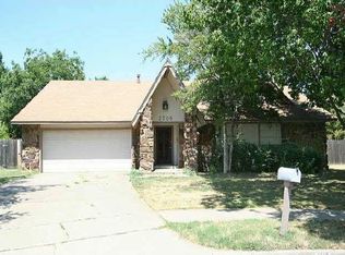 2708 E Jackson Pl, Broken Arrow, OK 74014