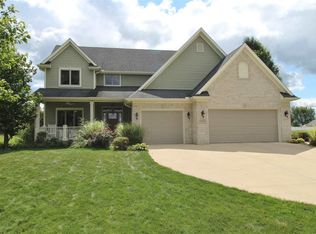 1024 Long Branch Ct, Gas City, IN 46933