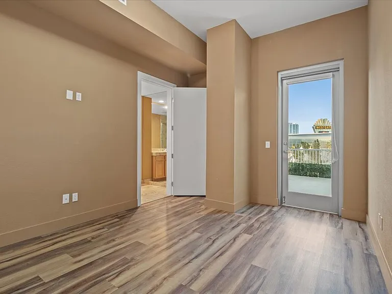 360 E Desert Inn Rd #407 — Photo 30