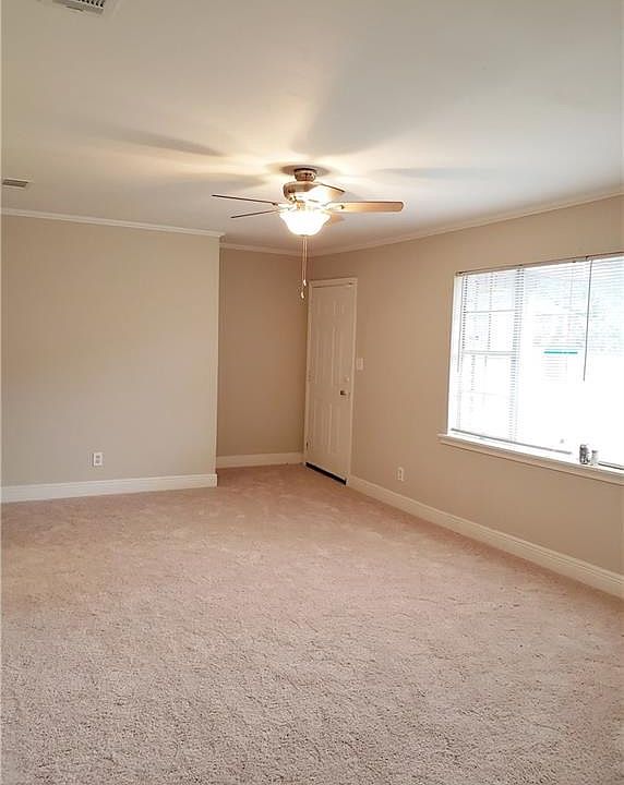 2nd image of 5064 Gloriadale Ct