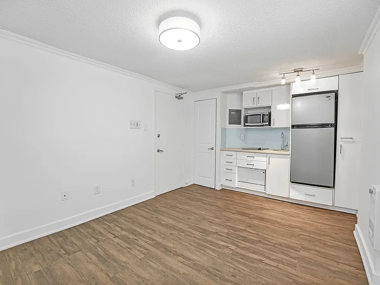 40 Beaty Ave #CH2 — Photo 6