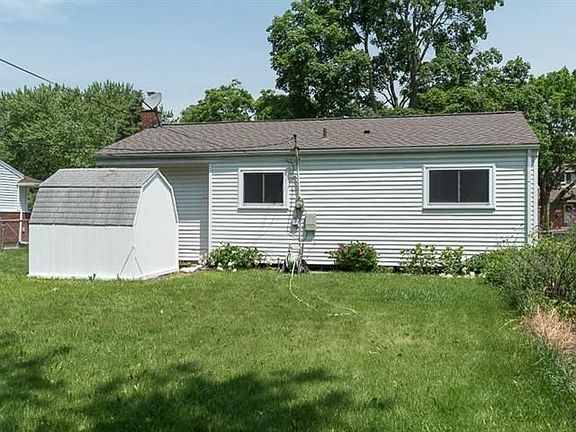 5th image of 2858 Marshall St