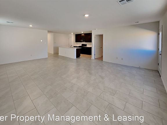 4th image of 2209 Claire Dr