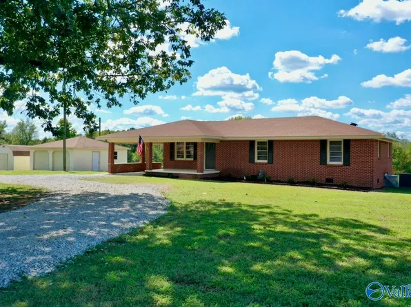 1205 County Road 585, Town Creek, AL 35672