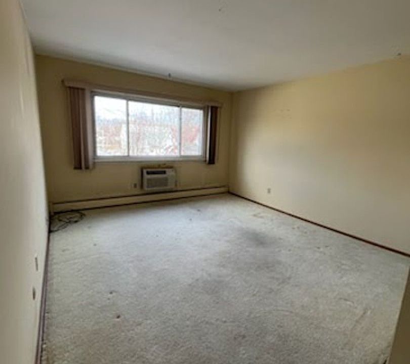 2nd image of 937 N 37th St #212