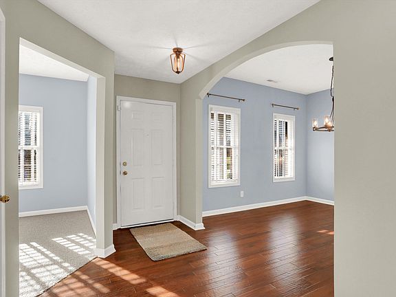4th image of 7750 Firethorn Ct