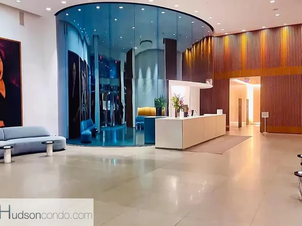 77 Hudson Street image 2 of 40