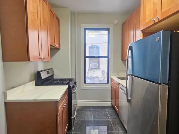 23-53 31st Rd, Astoria, NY