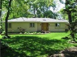 1120 S Ridge Rd, Lake Forest, IL 60045