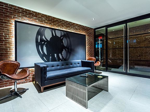 3rd image of 183 Leonard St #1BACK