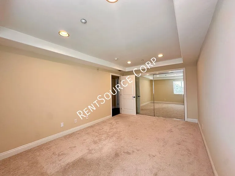 4220 Fair Ave #206 — Photo 14