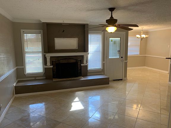 5th image of 15522 Saint Cloud Dr