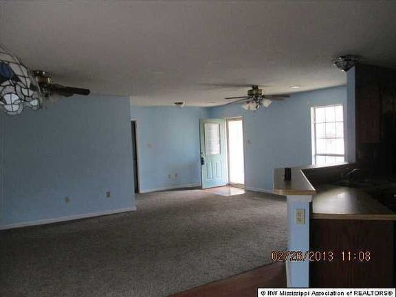 4th image of 1700 Deerwood Pl