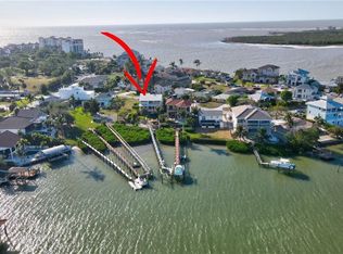 86 Dolphin Cir, Naples, FL 34113