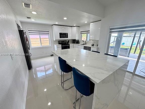 3rd image of 13758 SW 283rd Ter
