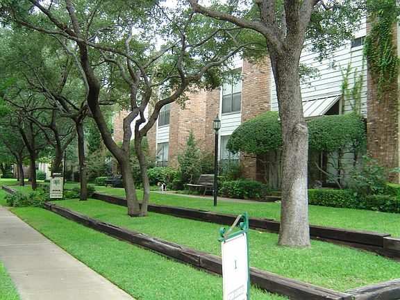 Property located at the NW corner of Herschel & Douglas Aven
