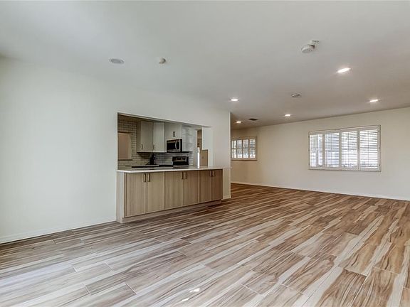 3rd image of 3936 E Eden Roc Cir