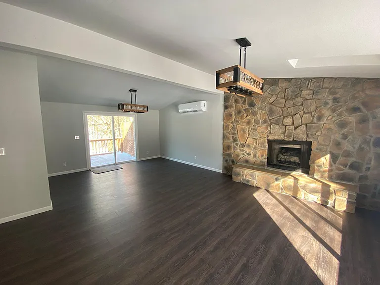 147 Winding Way — Photo 7