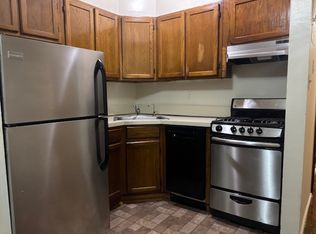 20-48 42nd St #1F, Astoria, NY 11105