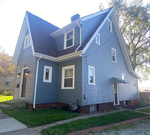 2nd image of 352 W South St