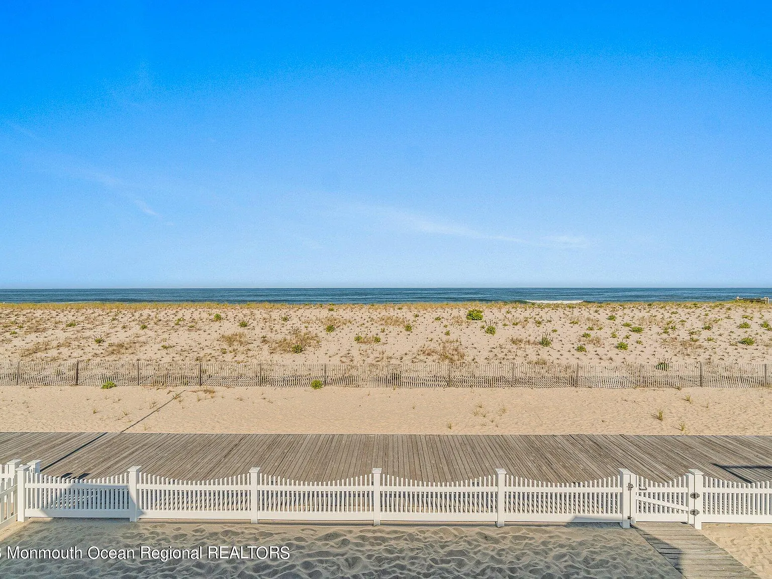 3 bed, 3120 sqft, $8,995 — Photo 4