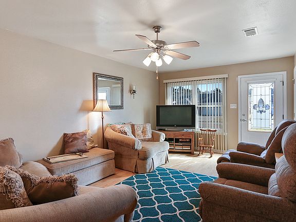 5th image of 23541 Country Manor Ave