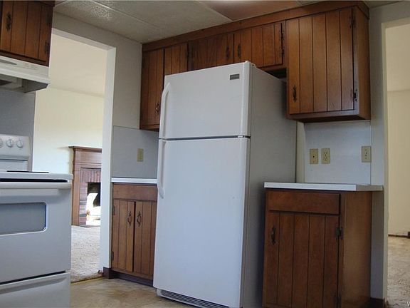 4th image of 5918 McKinley Pkwy