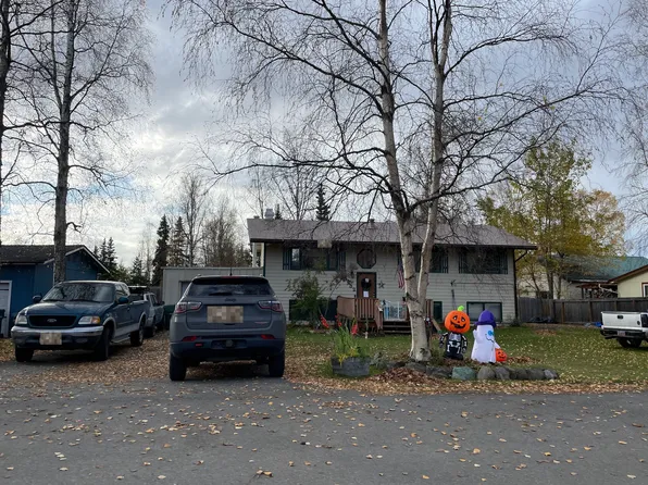 10132 Chickaloon St, Eagle River, AK 99577