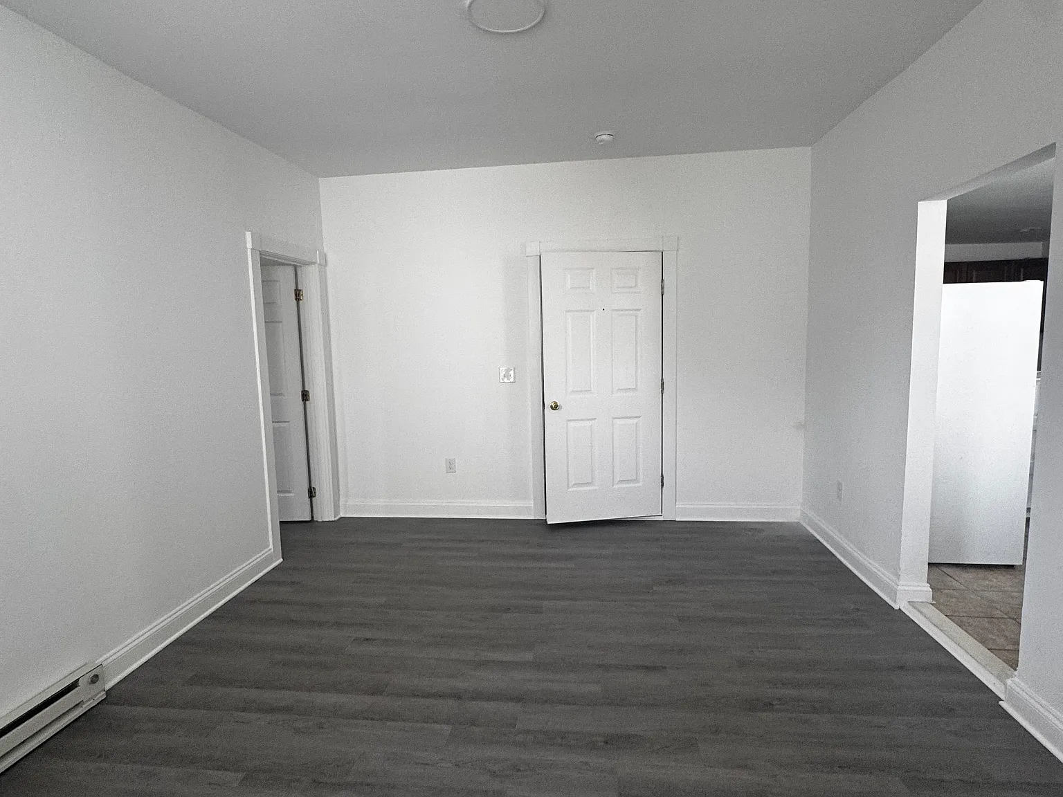 1 bed, 800 sqft, $1,100 — Photo 4
