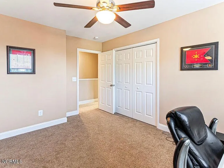 301 N Saylor St — Photo 14