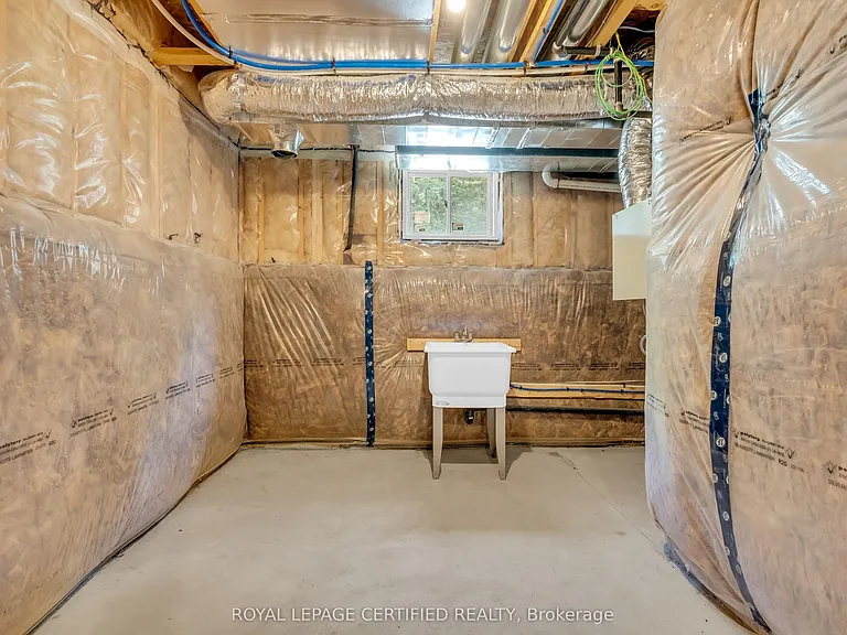 45 Folcroft St — Photo 45