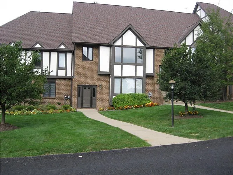 150 Shadow Ridge Dr photo 1